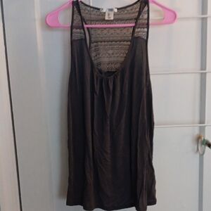 💜 3/$15💜Max Studio Gray Lace Sleeveless Top